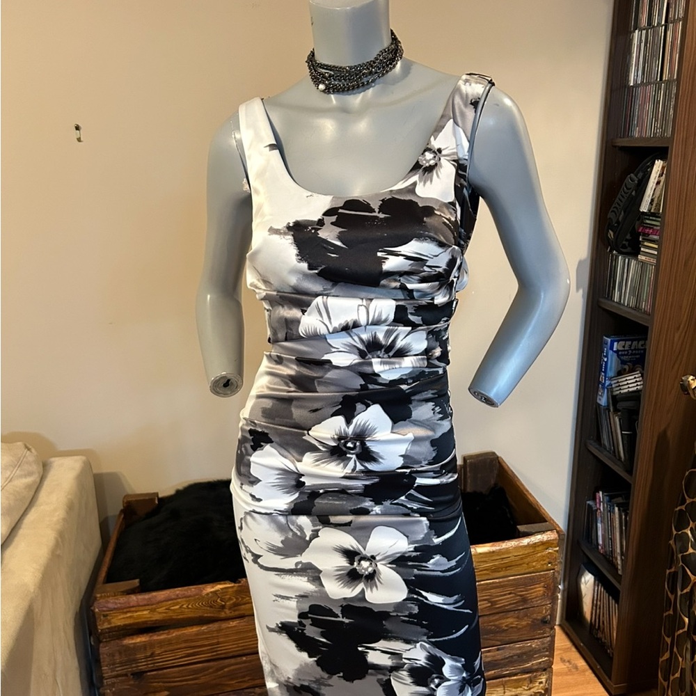 Le Chateau Black and white Ruched Formal Midi Dress❤️XXS - Picture 5 of 6